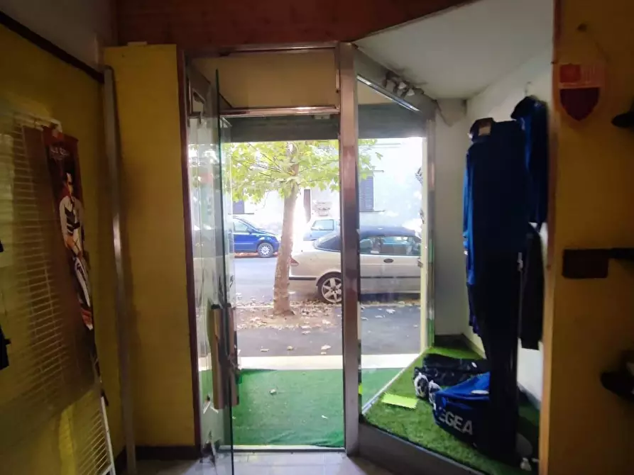Immagine 5 di Locale commerciale in affitto  a Grosseto