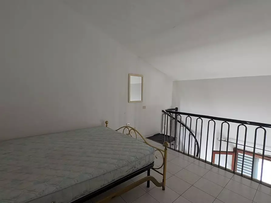 Immagine 8 di Appartamento in vendita  a Empoli