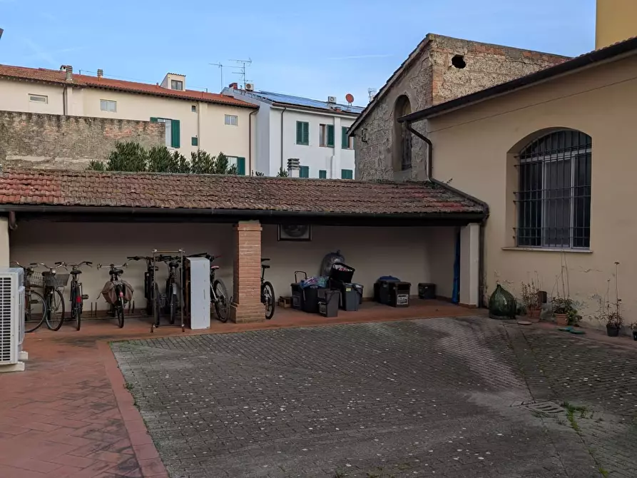 Immagine 17 di Appartamento in vendita  a Empoli