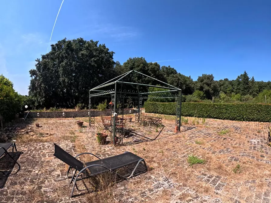 Immagine 12 di Porzione di casa in vendita  a Siena
