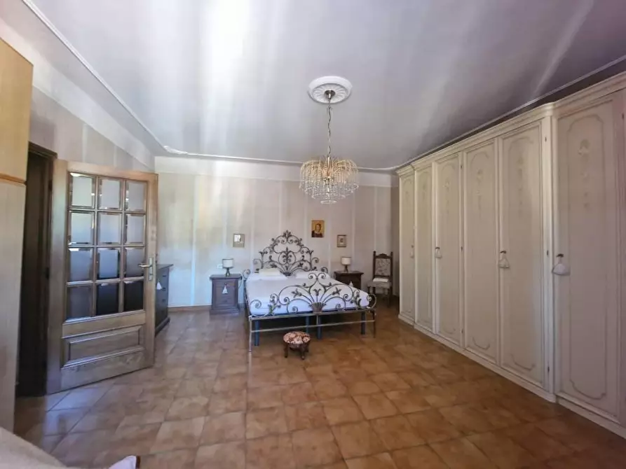 Immagine 12 di Appartamento in vendita  a Carrara