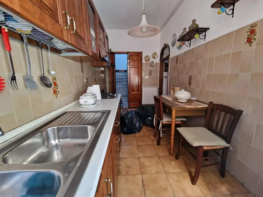 Immagine 24 di Appartamento in vendita  a Carrara