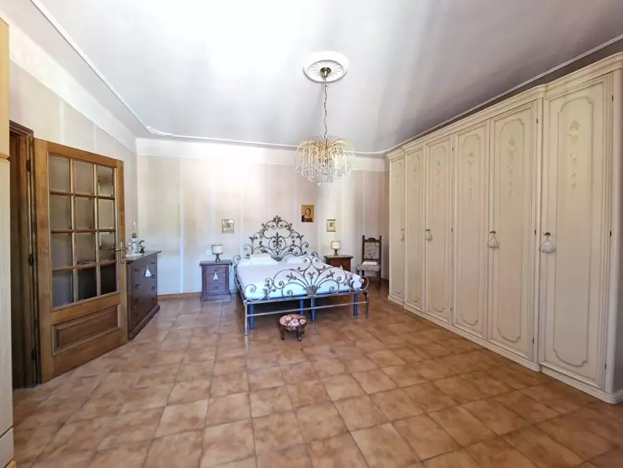 Immagine 18 di Appartamento in vendita  a Carrara