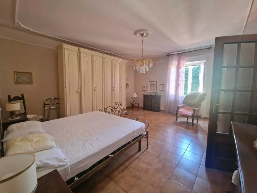 Immagine 14 di Appartamento in vendita  a Carrara