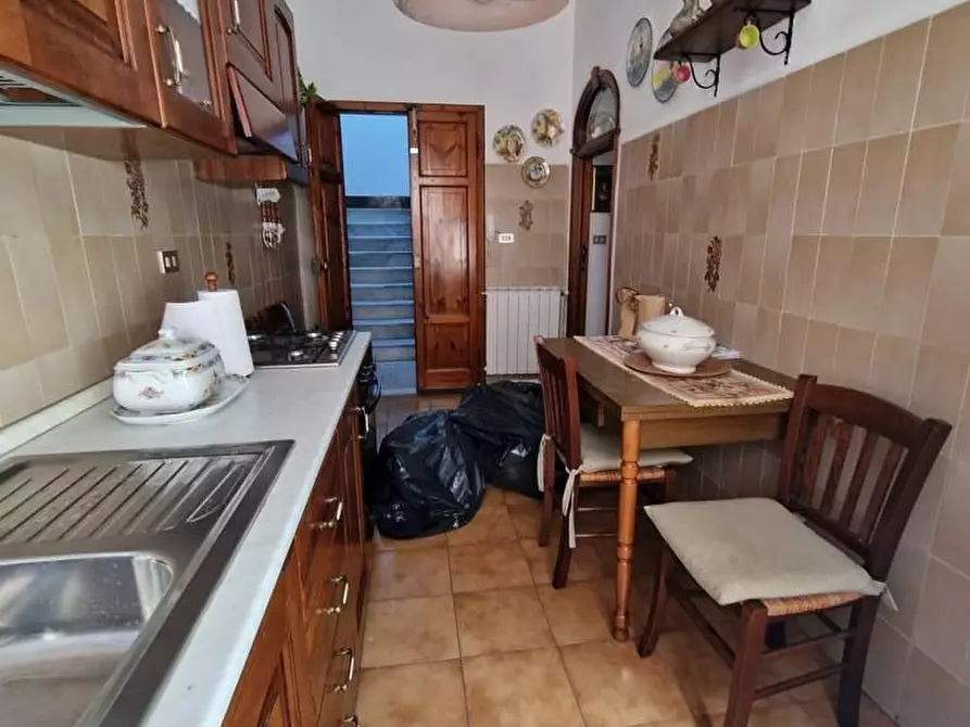 Immagine 23 di Appartamento in vendita  a Carrara