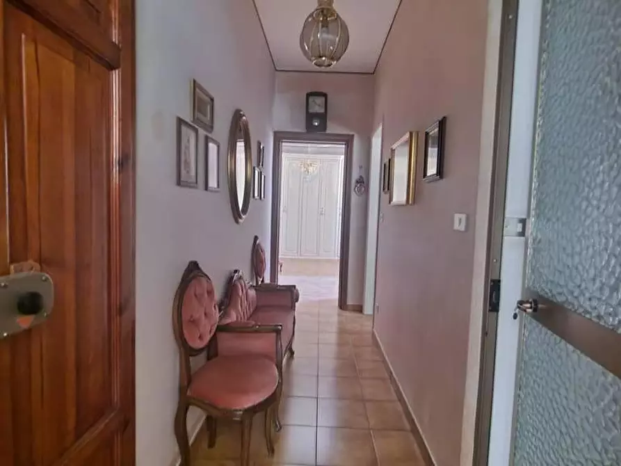 Immagine 9 di Appartamento in vendita  a Carrara