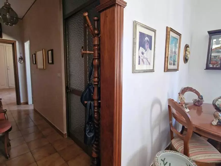 Immagine 6 di Appartamento in vendita  a Carrara