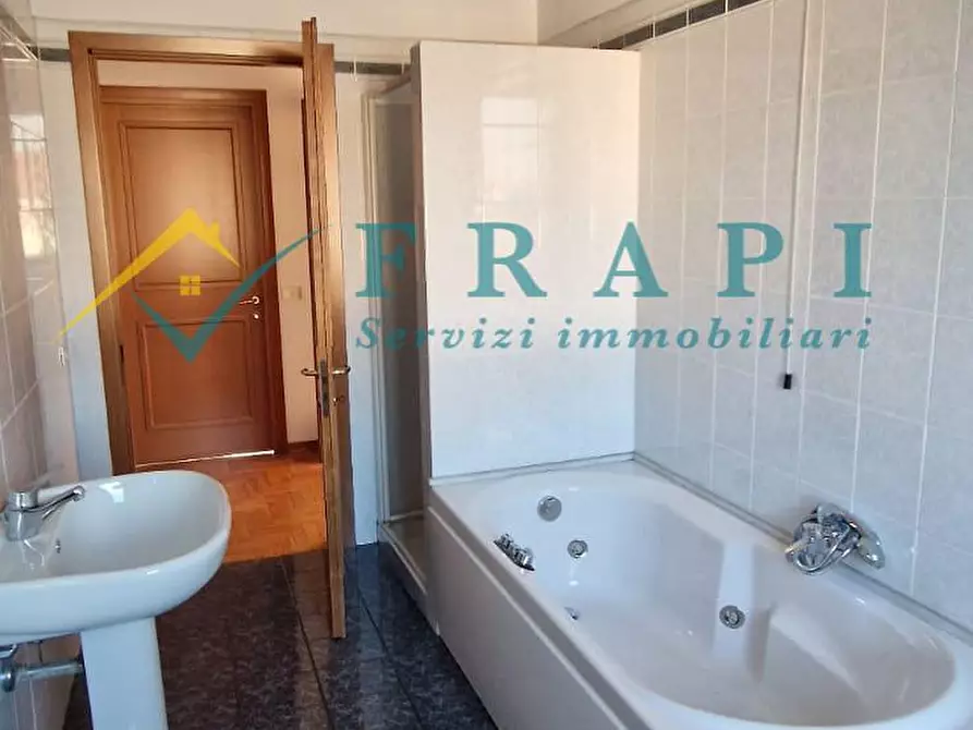 Immagine 18 di Mansarda in vendita  a Agliana