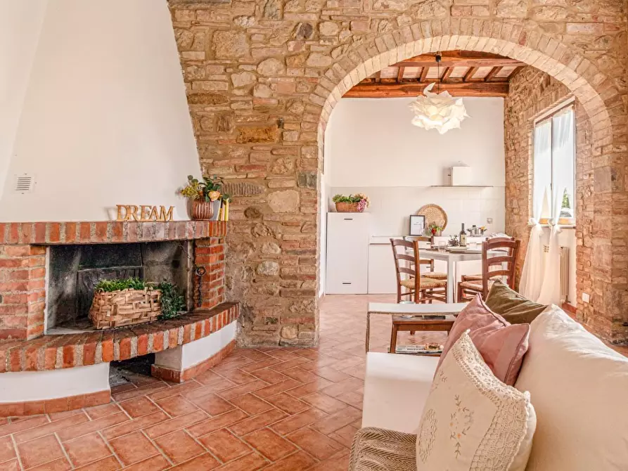 Immagine 8 di Porzione di casa in vendita  a Montaione