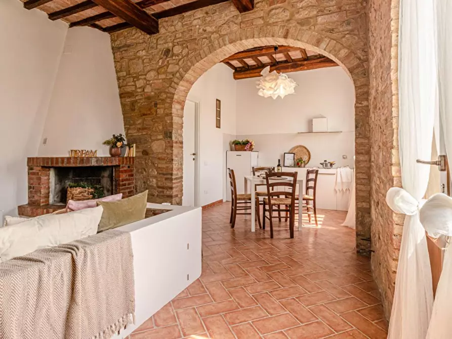 Immagine 11 di Porzione di casa in vendita  a Montaione