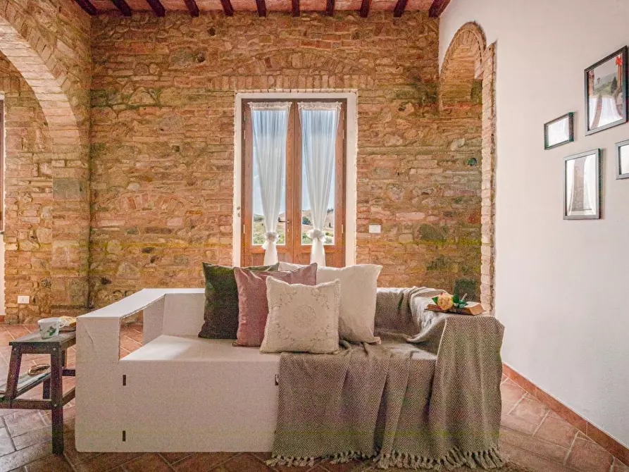 Immagine 10 di Porzione di casa in vendita  a Montaione