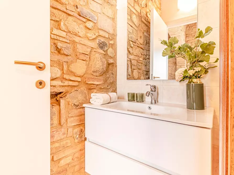 Immagine 20 di Porzione di casa in vendita  a Montaione