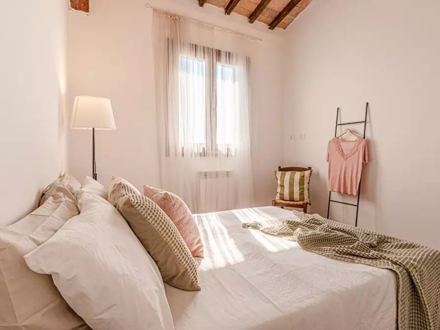 Immagine 44 di Porzione di casa in vendita  a Montaione