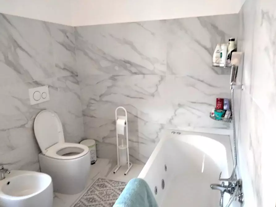 Immagine 12 di Appartamento in vendita  a Ponsacco