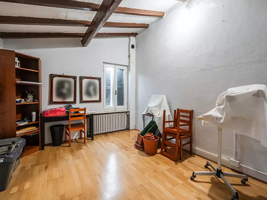 Immagine 12 di Casa indipendente in vendita  a Reggio Nell'emilia