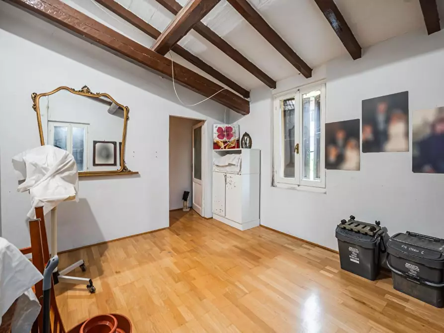 Immagine 14 di Casa indipendente in vendita  a Reggio Nell'emilia