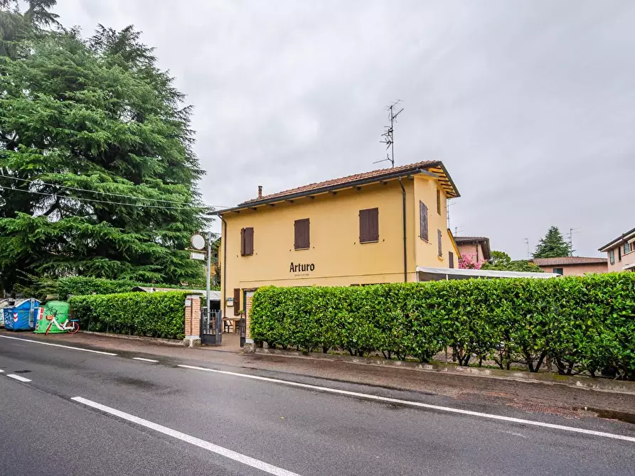 Immagine 4 di Casa indipendente in vendita  a Reggio Nell'emilia