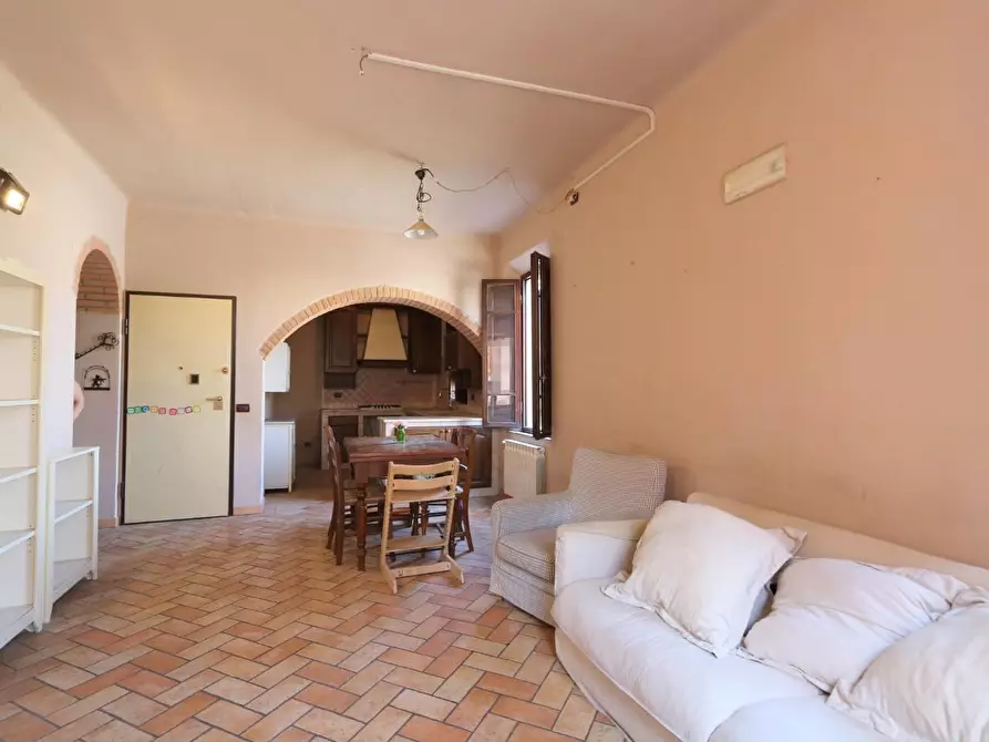 Immagine 2 di Appartamento in vendita  a Calci