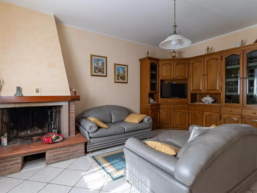 Immagine 32 di Azienda agricola in vendita  a Vinci