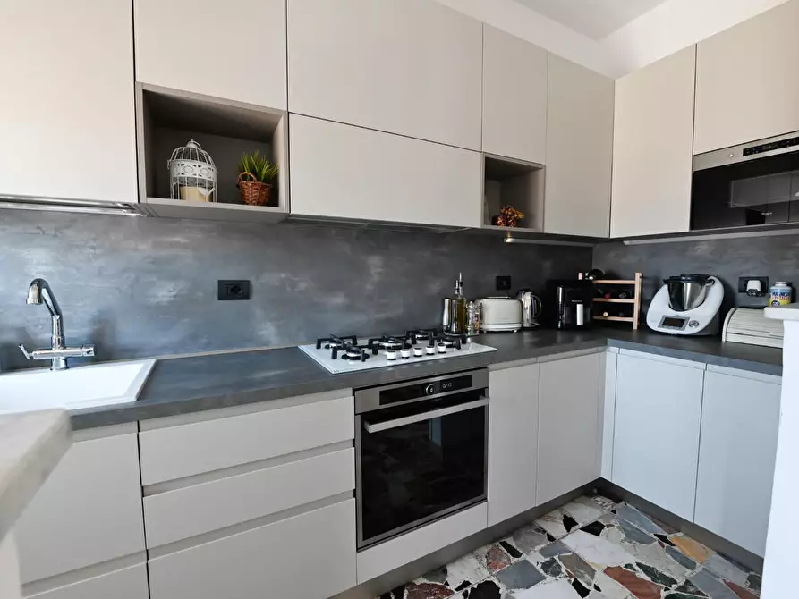 Immagine 12 di Appartamento in vendita  a Pisa