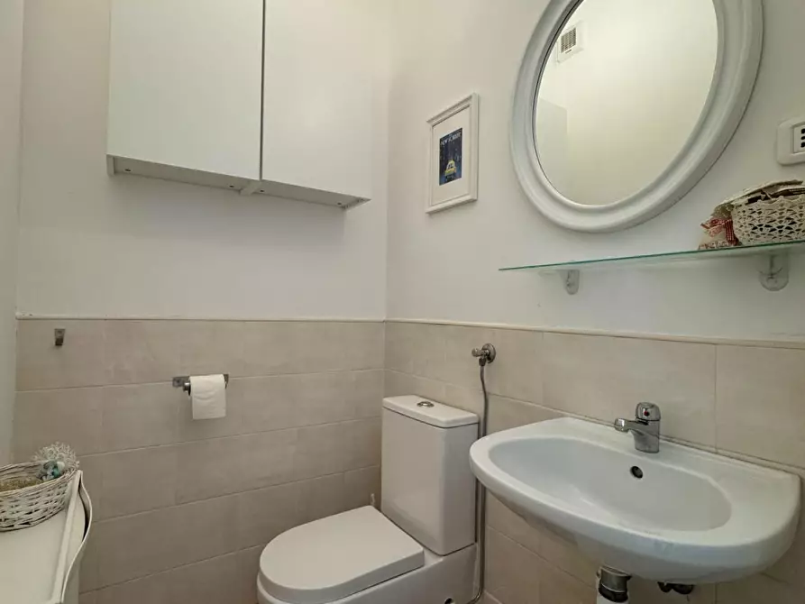 Immagine 21 di Appartamento in vendita  a Pisa