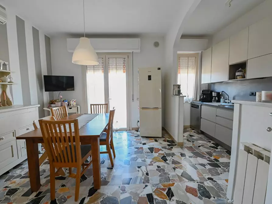 Immagine 8 di Appartamento in vendita  a Pisa