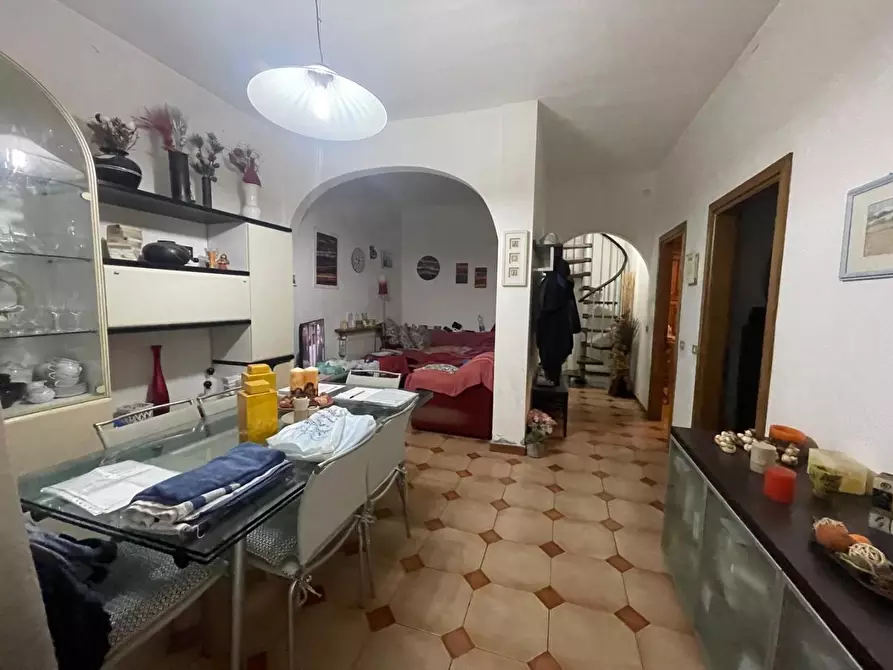 Immagine 6 di Casa bifamiliare in vendita  a Castelnuovo Magra