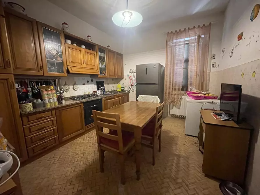 Immagine 3 di Casa bifamiliare in vendita  a Castelnuovo Magra