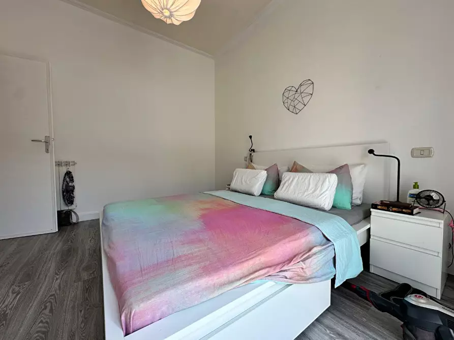 Immagine 17 di Appartamento in vendita  a Viareggio