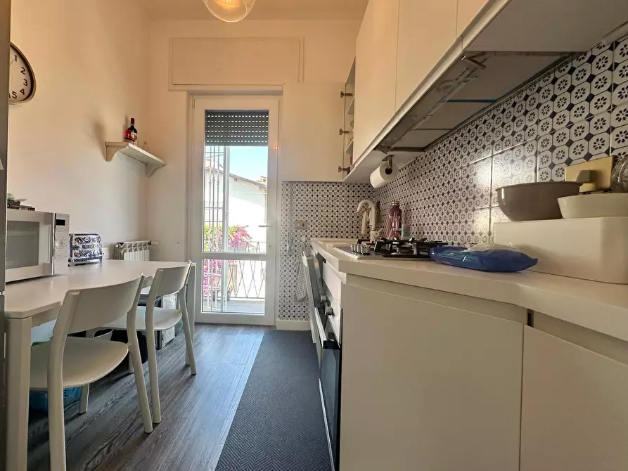 Immagine 23 di Appartamento in vendita  a Viareggio