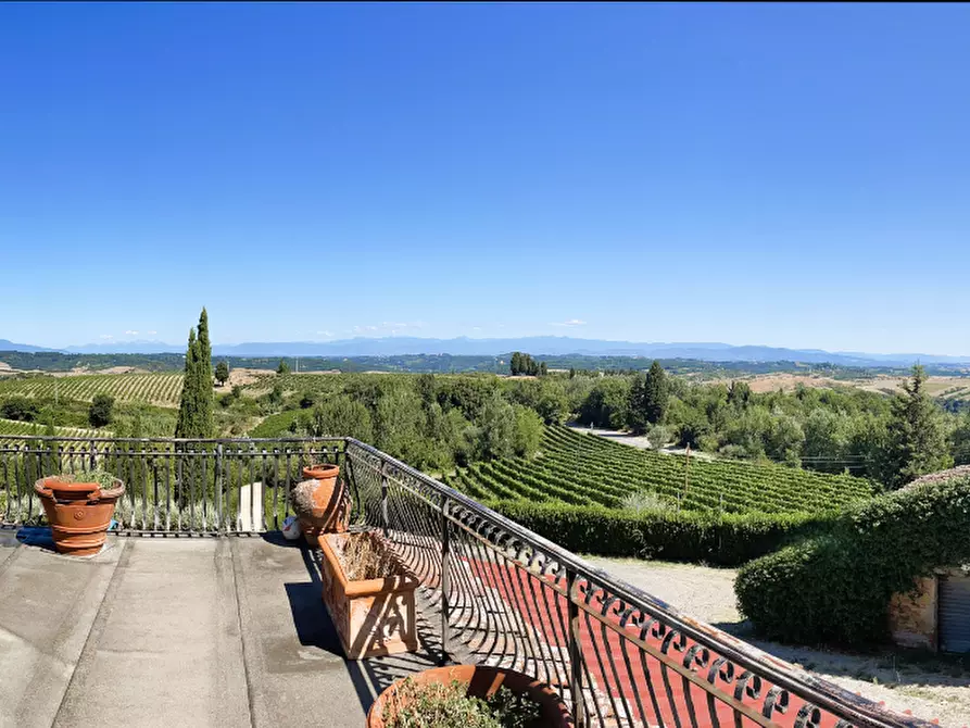 Immagine 1 di Agriturismo in vendita  a Montaione