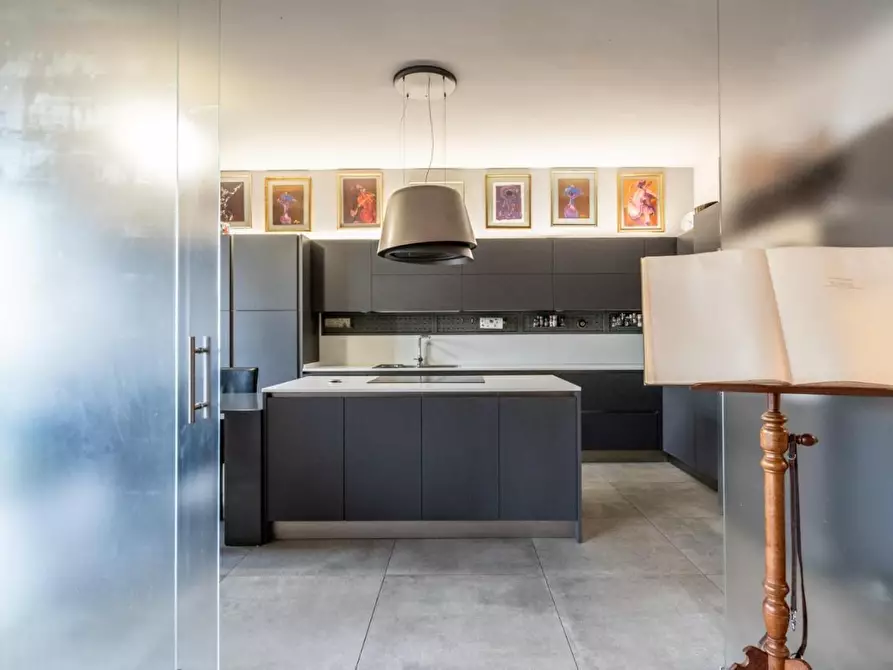 Immagine 23 di Appartamento in vendita  a Pisa