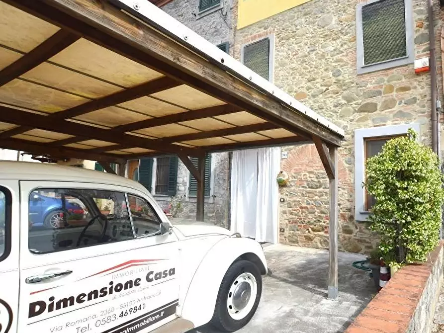 Immagine 1 di Terratetto in vendita  a Capannori