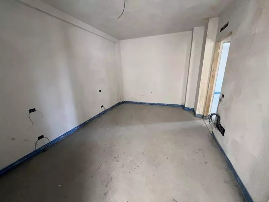 Immagine 13 di Appartamento in vendita  a Cecina