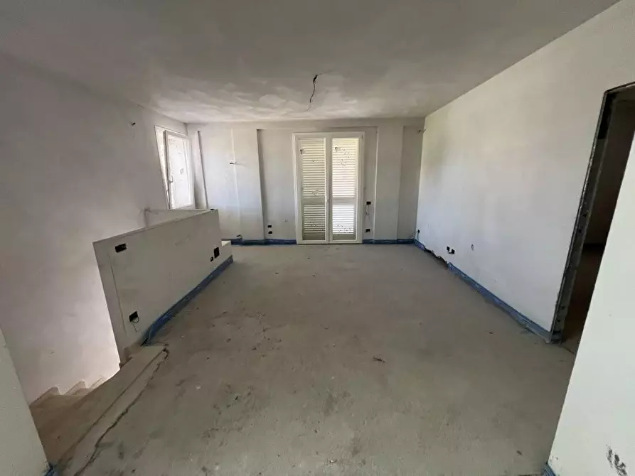 Immagine 7 di Appartamento in vendita  a Cecina