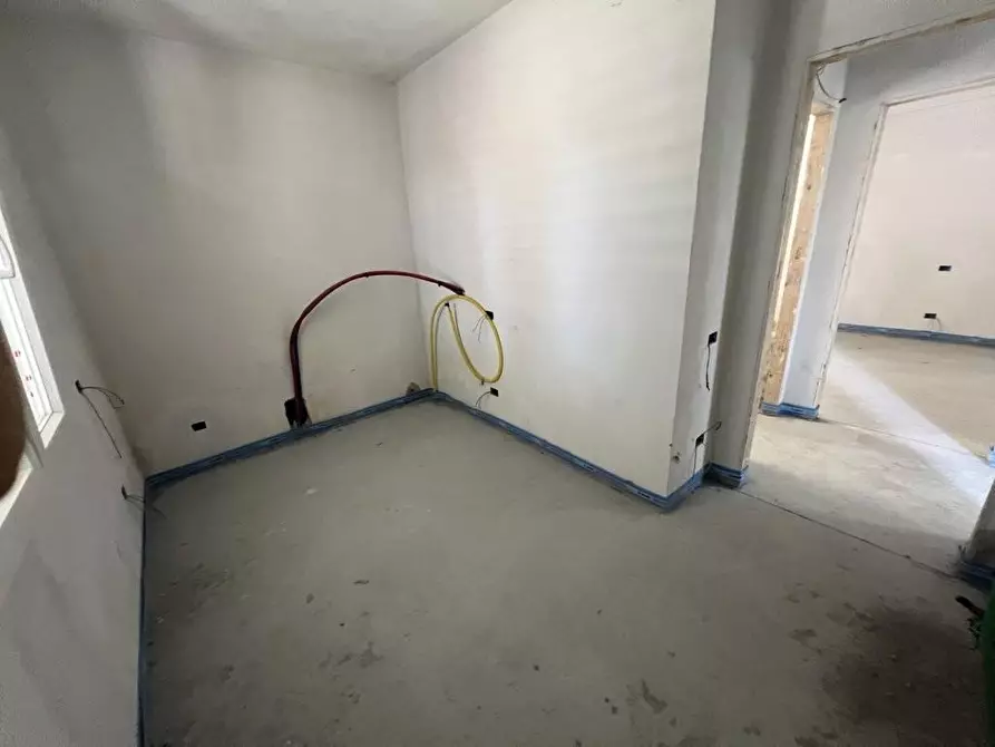 Immagine 18 di Appartamento in vendita  a Cecina