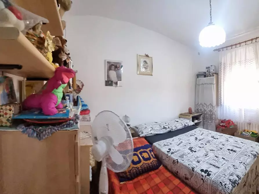 Immagine 34 di Appartamento in vendita  a Livorno