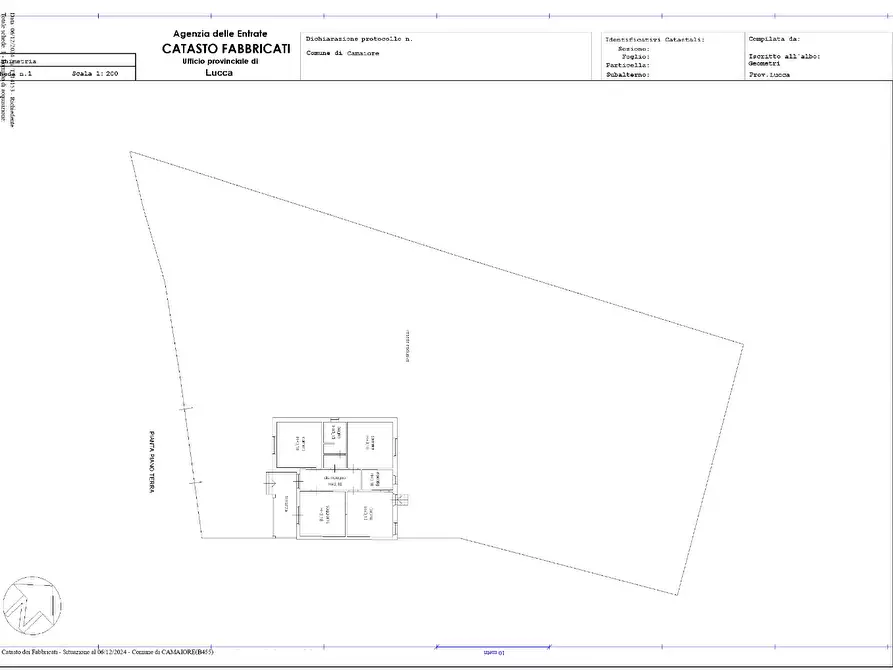 Immagine 18 di Casa bifamiliare in vendita  a Camaiore