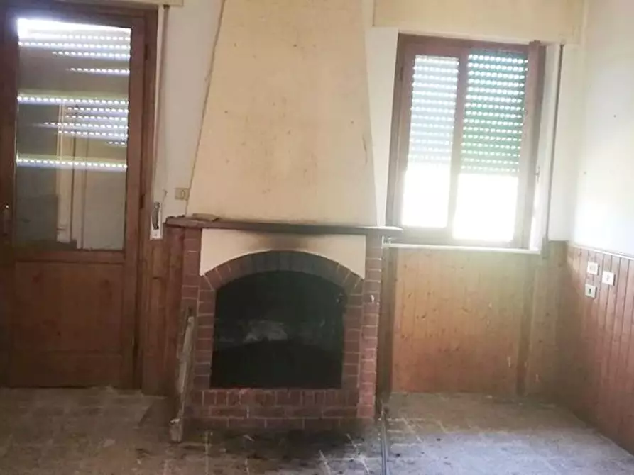 Immagine 6 di Casa bifamiliare in vendita  a Camaiore
