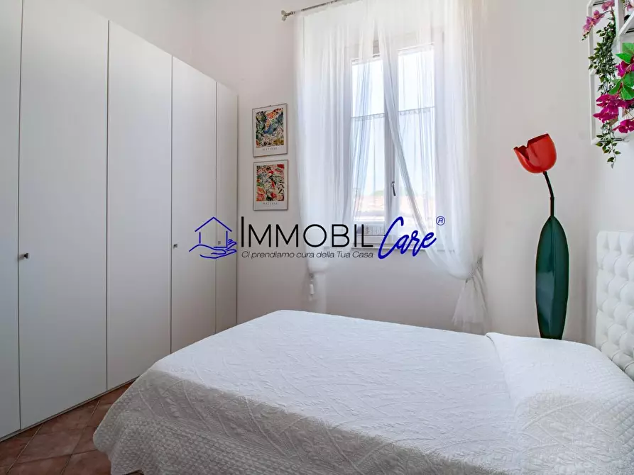 Immagine 21 di Appartamento in vendita  a Livorno