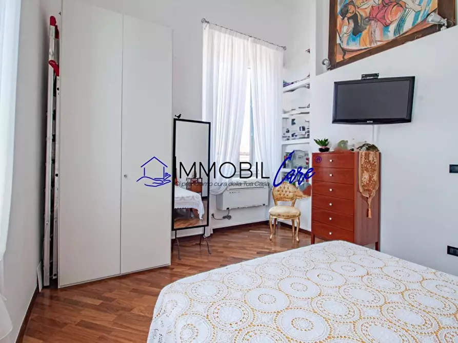 Immagine 12 di Appartamento in vendita  a Livorno