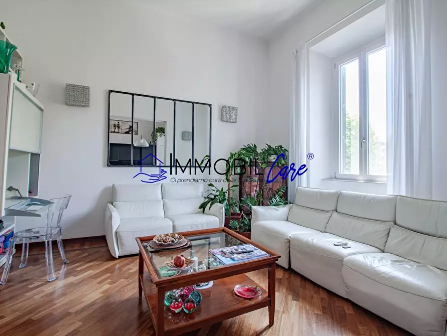 Immagine 2 di Appartamento in vendita  a Livorno