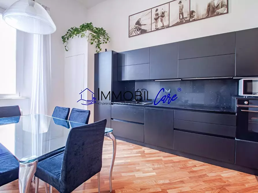 Immagine 6 di Appartamento in vendita  a Livorno