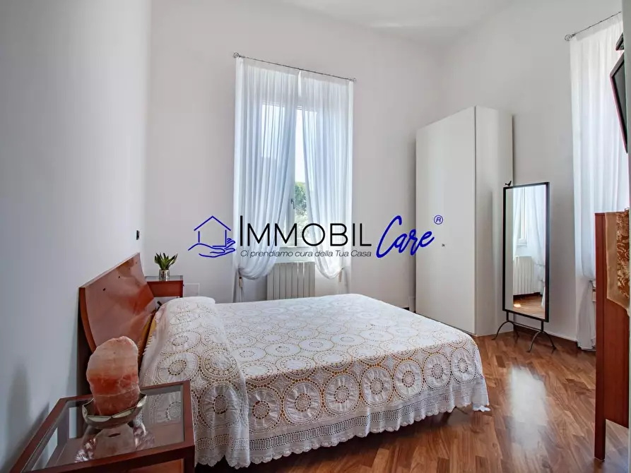 Immagine 9 di Appartamento in vendita  a Livorno