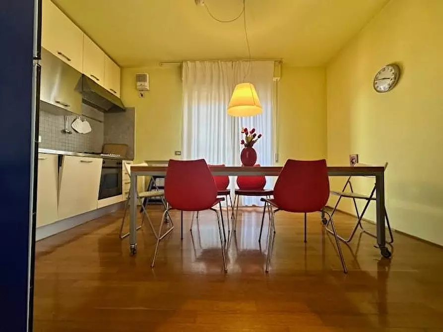 Immagine 6 di Mansarda in vendita  a Camaiore