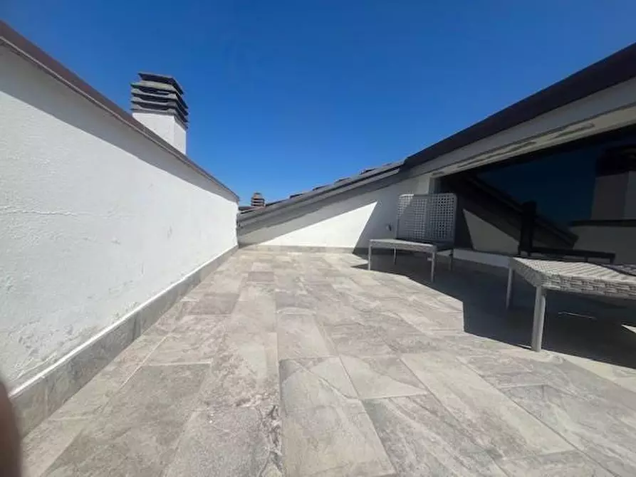 Immagine 35 di Mansarda in vendita  a Camaiore