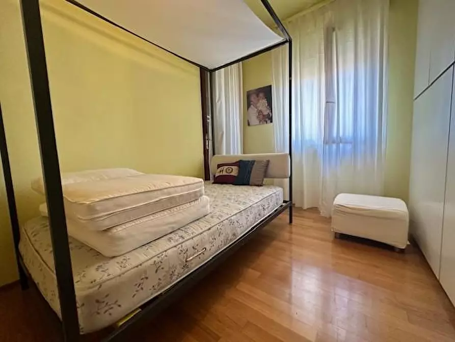 Immagine 18 di Mansarda in vendita  a Camaiore