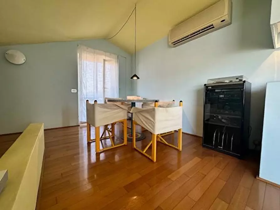 Immagine 22 di Mansarda in vendita  a Camaiore