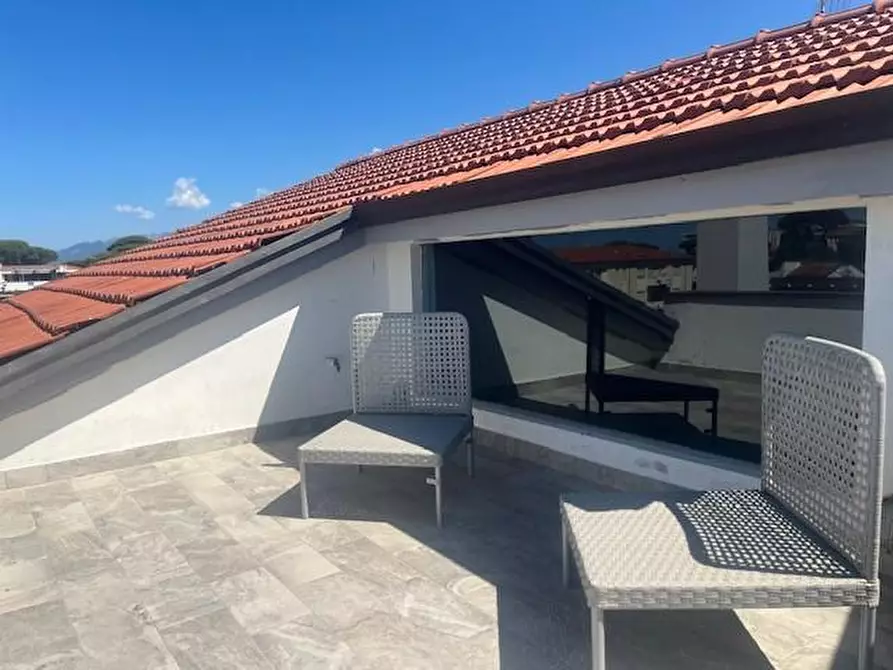 Immagine 40 di Mansarda in vendita  a Camaiore