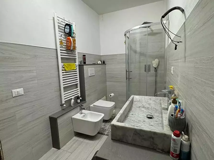 Immagine 25 di Villa in vendita  a Carrara